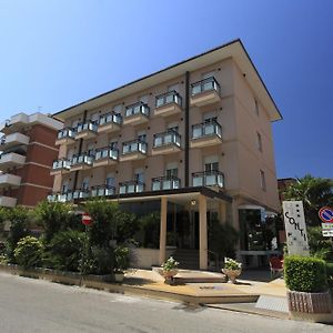 Hotel Conti